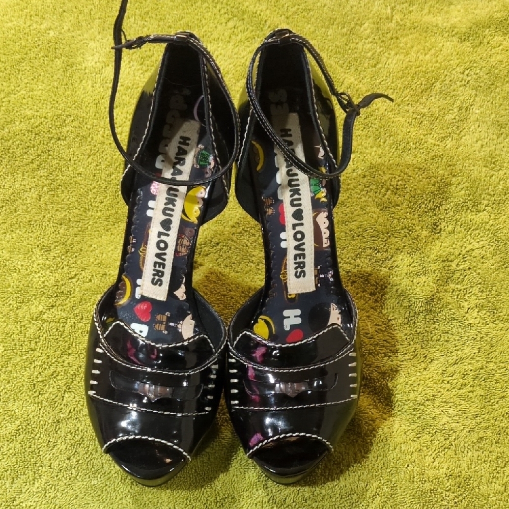 Harajuku Lovers Shiny Black Peep Toe Heels